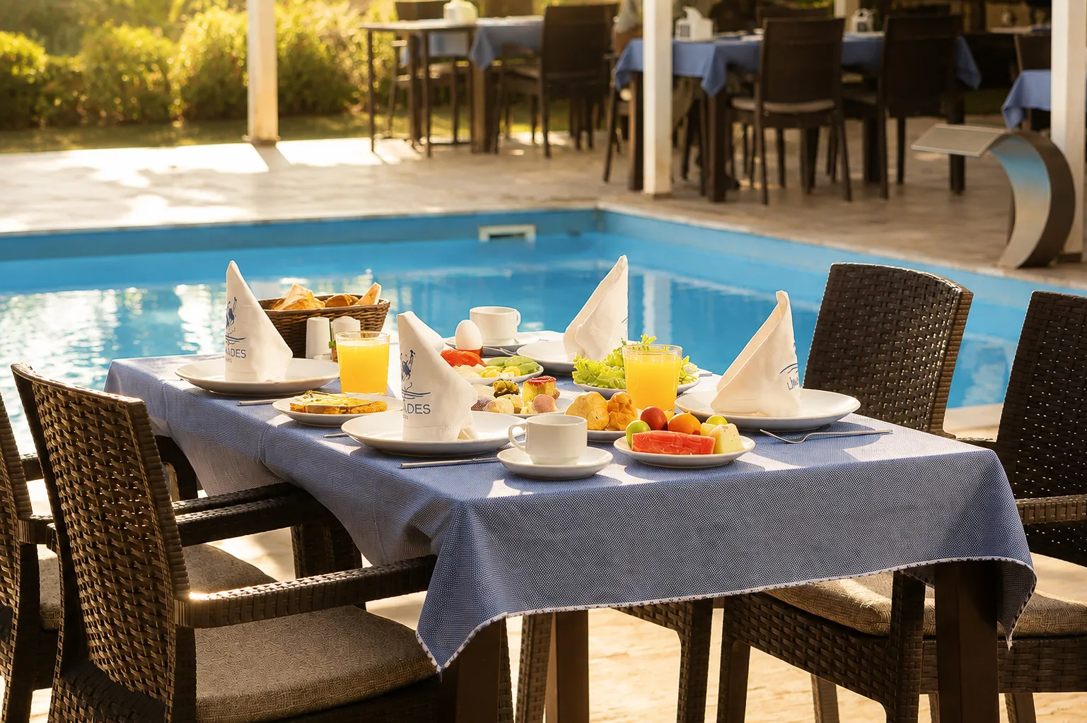 Limnades Hotel Göl Manzarası