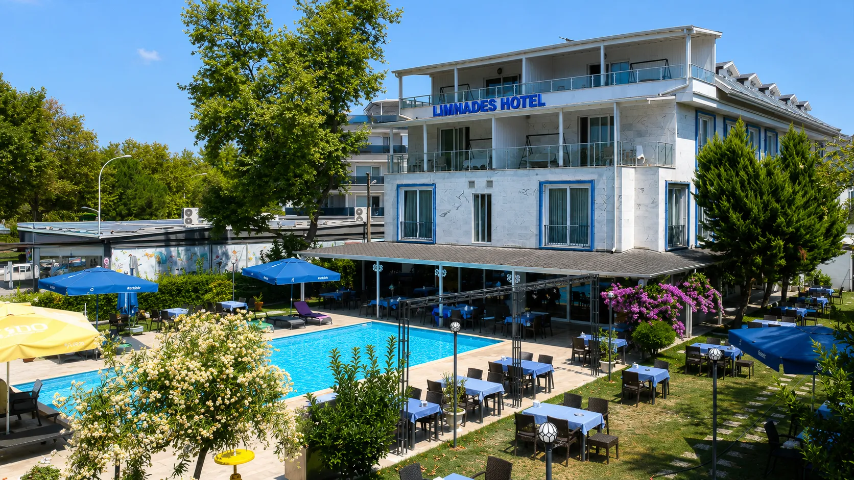 Limnades Hotel